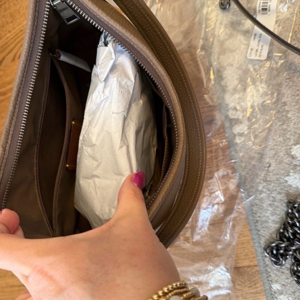 Coach RESERVED Tan Leather Shoulder Bag with Chain Strap - Picture 11 of 12